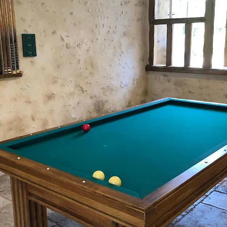 Petite Avec Piscine Chauffee, Tennis Et Nombreuses Activites Pour Tous! - Fr-1-410-270 * Maresché