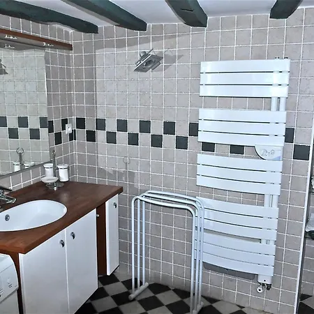 Petite Avec Piscine Chauffee, Tennis Et Nombreuses Activites Pour Tous! - Fr-1-410-270 *