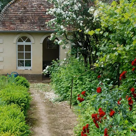 Petite Avec Piscine Chauffee, Tennis Et Nombreuses Activites Pour Tous! - Fr-1-410-270 Maresché