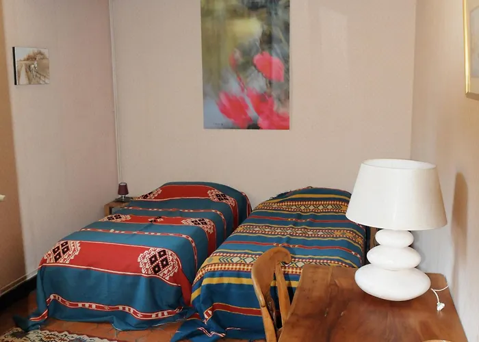 Dom wakacyjny Petite Avec Piscine Chauffee, Tennis Et Nombreuses Activites Pour Tous! - Fr-1-410-270 *