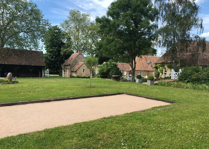 Petite Avec Piscine Chauffee, Tennis Et Nombreuses Activites Pour Tous! - Fr-1-410-270 *