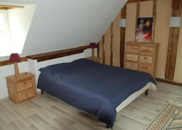 Dom wakacyjny Petite Avec Piscine Chauffee, Tennis Et Nombreuses Activites Pour Tous! - Fr-1-410-270