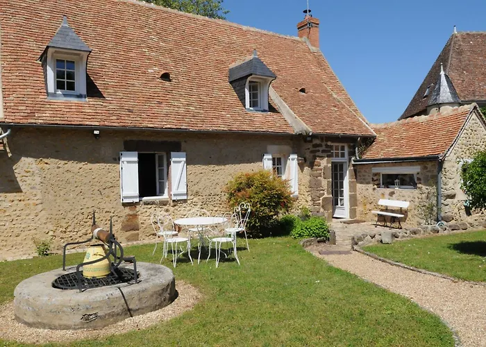 Petite Avec Piscine Chauffee, Tennis Et Nombreuses Activites Pour Tous! - Fr-1-410-270 * Maresché